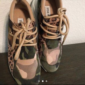 Steve Madden CLIFF + BSUMMIT KHAKI BEIGE